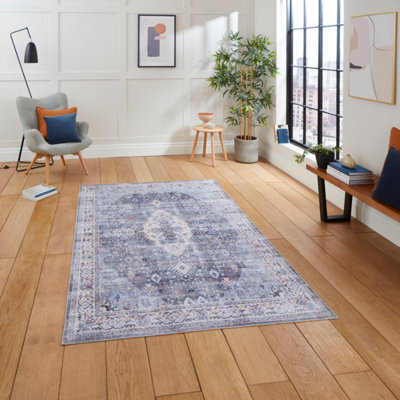 Blue Traditional Bordered Geometric Rug Easy To Clean Living Room And Bedroom-120Cm X 170Cm