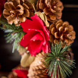 Dibor Woodland Rose Festive Decor Autumn-Winter Front Door Wreath Christmas Wreath 32Cm - thumbnail 4