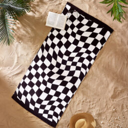 Catherine Lansfield Checkerboard Absorbent Beach Towel Black 76X160Cm