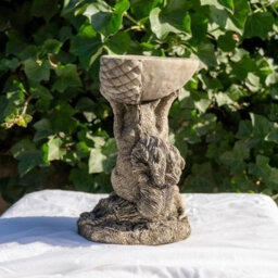 Oakleystone Northern Small Adorable Squirrel And Nut Design Stonecast Bird Bath - thumbnail 7