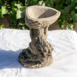 Oakleystone Northern Small Adorable Squirrel And Nut Design Stonecast Bird Bath - thumbnail 6