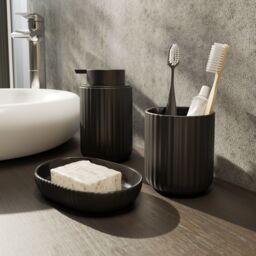 GoodHome Rawa Matt Black Ribbed Effect Ceramic Freestanding Soap Dispenser - thumbnail 4