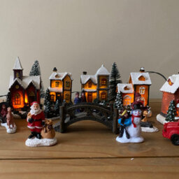 Selections 24 Piece Christmas Village Scene Decoration For Windowsills Or Mantelpieces - thumbnail 3