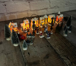 Selections 24 Piece Christmas Village Scene Decoration For Windowsills Or Mantelpieces - thumbnail 4
