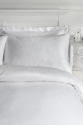 Catherine Lansfield Satin Stripe 300 Thread Count Standard 50X75Cm + Border Pack Of 2 Pillow Cases With Envelope Closure White - image 1