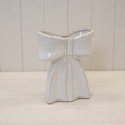 Satchville White Ceramic Bow Vase - thumbnail 1