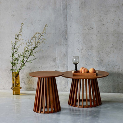 Sweeek - Set Of 2 Round Coffee Tables With Walnut Wood-Effect Top And Fir Wood Legs 40Cm And 60Cm - image 1