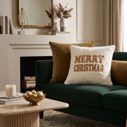 Homescapes Festive Faux Fur Cushion Embroidered Holiday Greeting, 45 X 45 Cm - thumbnail 5