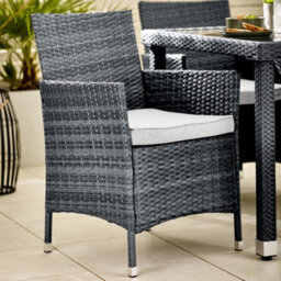 Furniturebox Barbados Rattan Garden Table & Chairs, 4 Seater Garden Dining Set,  Outdoor Table & Chairs, Grey Rattan Patio Set - thumbnail 5