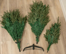 Garden Store Direct Lapland Fir Green Artificial Christmas Tree 5Ft - thumbnail 2