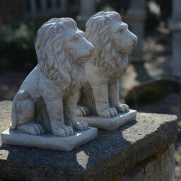 Pair Of Small Bavarian Lion Garden Sculptures - thumbnail 9