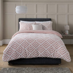 Smart Living Luxurious Geo Jacquard Fleece Duvet Cover With Pillowcases - thumbnail 1