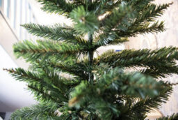 Shatchi 5Ft Slim Pine Green Tree Christmas Holiday Festive Xmas Home Decorations With Pencil Point Tips - thumbnail 8