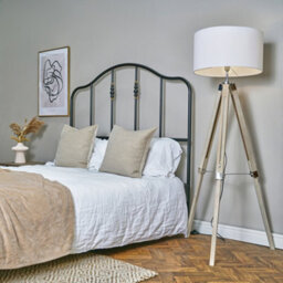 Valuelights Clipper Tripod Brown Floor Lamp - thumbnail 2
