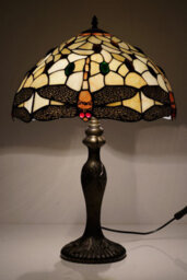 "K Living 12"" Salisbury Tiffany Antique Brass Resin Table Lamp/stained Leaf Glass Shade"