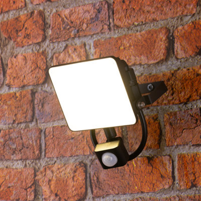 Tcp 20W Led Floodlight With Pir Motion Sensor, Efficient Outdoor Light With Screwless Connector - image 1