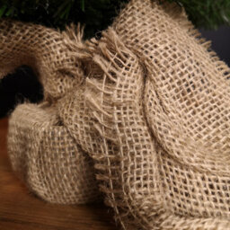 Samuel Alexander 60Cm Mini Richmond Christmas Tree In A Burlap Base With 72 Tips - thumbnail 8