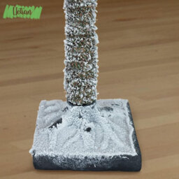 UETIAN Half Parasol Snowy Artificial Christmas Trees, Green & Snowy, 6Ft, 302 Tips, Xmas Decoration - thumbnail 5