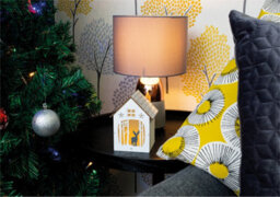 Netagon St Helens Home And Garden Battery Powered Christmas Wooden Light Up Festive Scene - thumbnail 4