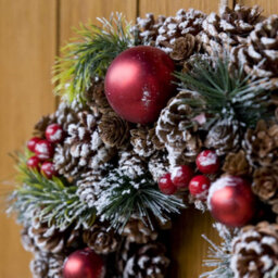 GreenBrokers Premium Quality Christmas Hanging Wreath 37Cm - Festive Pine Cone Display With White Frosting White - thumbnail 5