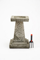 Celtic  Birdbath With Square Top - thumbnail 2