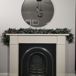 Samuel Alexander 1.8M (6Ft) New Jersey Christmas Garland With Red Berries Pinecones & Snow Tipped Pvc Branches - thumbnail 6
