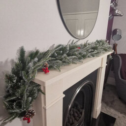 Samuel Alexander 1.8M (6Ft) New Jersey Christmas Garland With Red Berries Pinecones & Snow Tipped Pvc Branches - thumbnail 4
