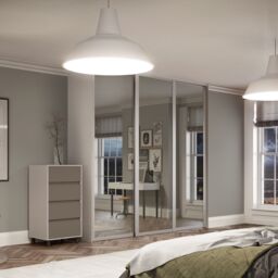 Spacepro Shaker Classic Shaker Mirrored Gloss Cashmere 3 Door Sliding Wardrobe Door Kit (H)2220mm (W)2136mm - thumbnail 8