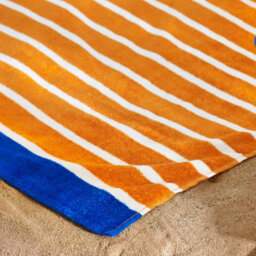 Catherine Lansfield Hot Dog Absorbent Beach Towel Orange 76X160Cm - thumbnail 2