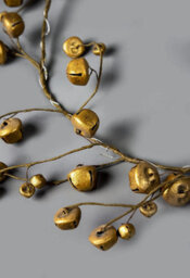 Shatchi 150Cm Pre-Lit Hanging Garland Decorations Golden Bells With 20 Warm White Leds - thumbnail 5