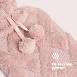 Livivo Criss Cross Hot Water Bottle - Pink - thumbnail 4