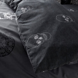 Catherine Lansfield Bedding Skulls Reversible Duvet Cover Set With Pillowcases Grey - thumbnail 5