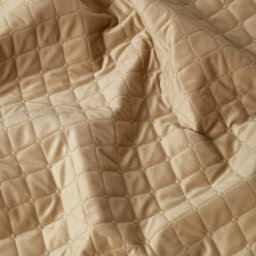 Homescapes Diamond Quilted Beige Velvet Throw - thumbnail 4