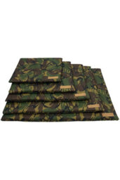 Huggle Pets Hugglepets Waterproof Dog Mat Cushion Extra Large Green Camo - thumbnail 2