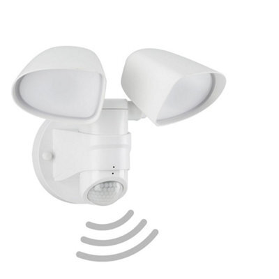 Telefunken White Dual Head Led Outdoor Wall Light Motion Sensor - image 1