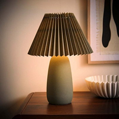 Valuelights Taggie Green Origami Table Lamp And Bulb - image 1