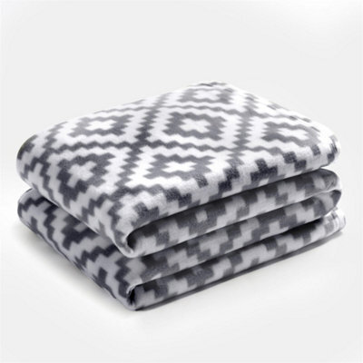 Geo Tile Throw Over Bed Blanket Travel Garden Chair Soft Fleece Warm Bedspread Grey - image 1