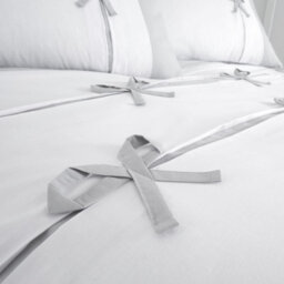 Catherine Lansfield Bedding Milo Bow Duvet Cover Set With Pillowcases White - thumbnail 3