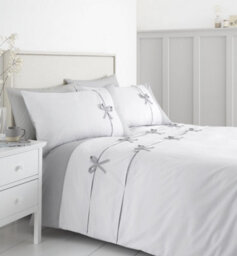 Catherine Lansfield Bedding Milo Bow Duvet Cover Set With Pillowcases White - thumbnail 1