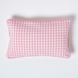 Homescapes Cotton Gingham Check Pink Cushion Cover, 30 X 50 Cm - thumbnail 1