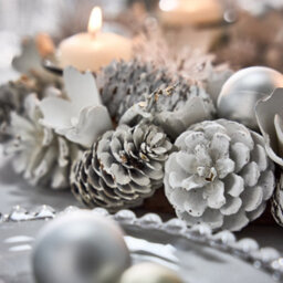 Dibor White Frosted Round Table Centrepiece Christmas Decoration Candle Holder Tealight Holder 30Cm - thumbnail 3