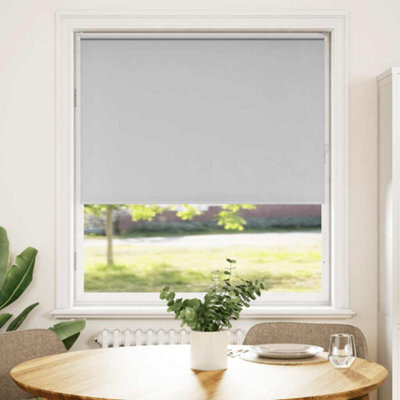 Berkfield Durable Roller Blind Blackout Light Grey 110X150 Cm Fabric Width 105.7 Cm Polyester - image 1