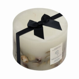French Connection Cherry Blossom & Rose Botanical Scented Candle 1.5Kg - thumbnail 3