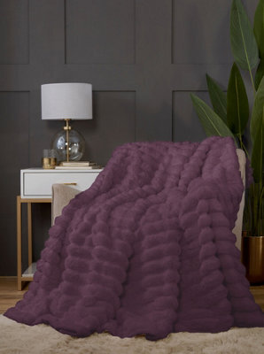 Rapport Home Chunky Ribbed Fur Polyester Soft Plush Cuddly Cozy Blanket Throw Burgundy Red - image 1