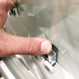 Vidalux Pure E Square 800 X 800 White Electric Shower Cabin-Triton Lux Metal 8.5Kw - thumbnail 6