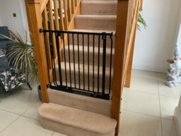 Safetots Elite Pressure Safety Gate, 188Cm - 197Cm, Matt Black, Pressure Fit Stair Gate - thumbnail 6