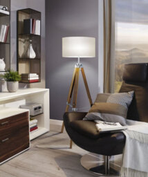 Stylish Tripod Floor Lamp With Beige Fabric Shade And Wooden Legs - thumbnail 3