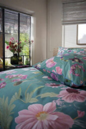 The Lyndon Company Floral Nightshade Cotton Duvet Cover Set Digitally Printed 200Tc Bedding With Reversible Design - thumbnail 4