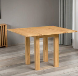 Hallowood Furniture Waverly Oak Small Folding Table
