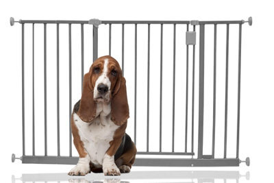 Bettacare Extra Wide Hallway Dog Gate, 116Cm - 121Cm, Grey, Pressure Fit Pet Gate, Puppy Safety Barrier - image 1